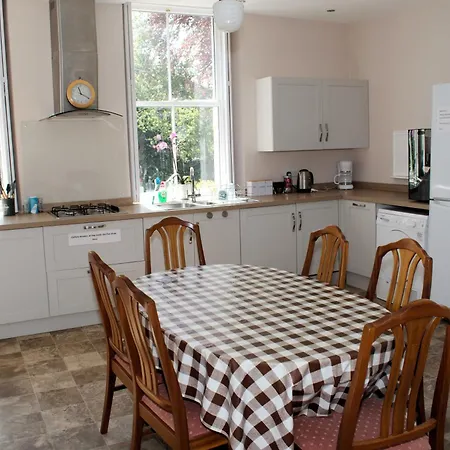 Collins House Villa *